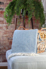 Helesinine meriinovillast pleed